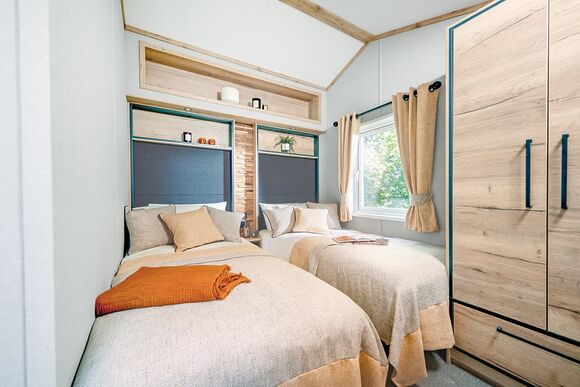 Signature Driftwood Lodge (Sleeps 4, Dog Friendly) - Pease Bay Holiday Park, Cockburnspath, Nr Dunbar