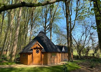 Twit Twoo - Peckmoor Farm Lodges, Crewkerne