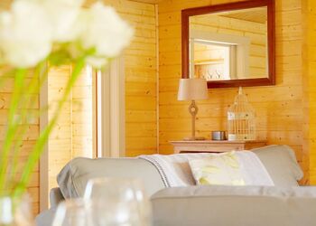 Pilsdon Perch - Peckmoor Farm Lodges, Crewkerne