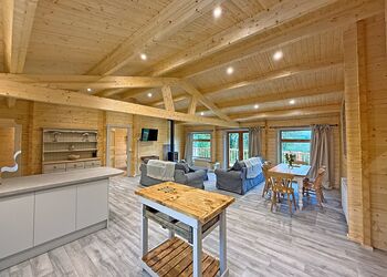 Norton Hill - Peckmoor Farm Lodges, Crewkerne