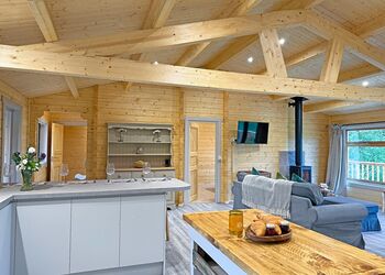 Norton Hill - Peckmoor Farm Lodges, Crewkerne