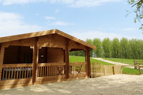 The Old Oak Tree - Peckmoor Farm Lodges, Crewkerne