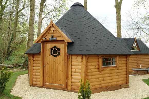 Quackers - Peckmoor Farm Lodges, Crewkerne