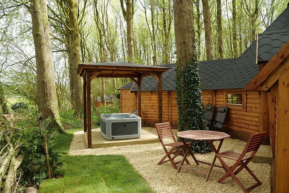 Quackers - Peckmoor Farm Lodges, Crewkerne