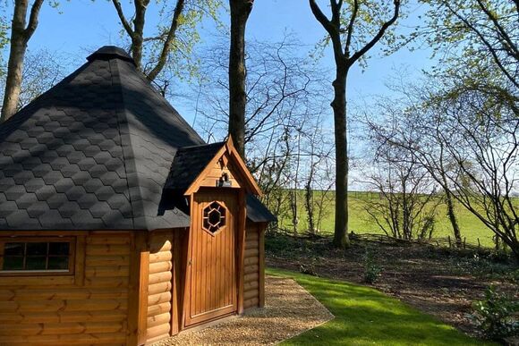 Twit Twoo - Peckmoor Farm Lodges, Crewkerne