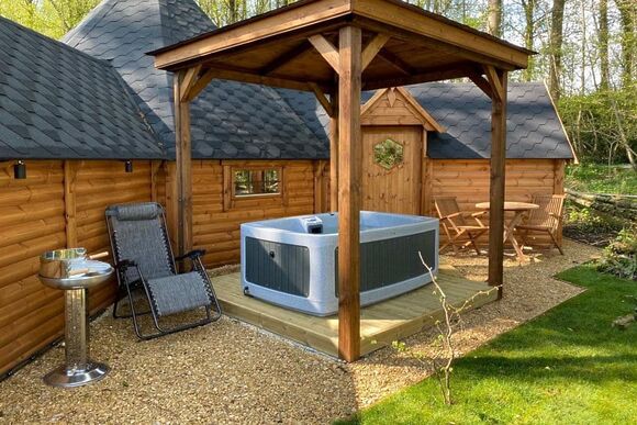 Twit Twoo - Peckmoor Farm Lodges, Crewkerne