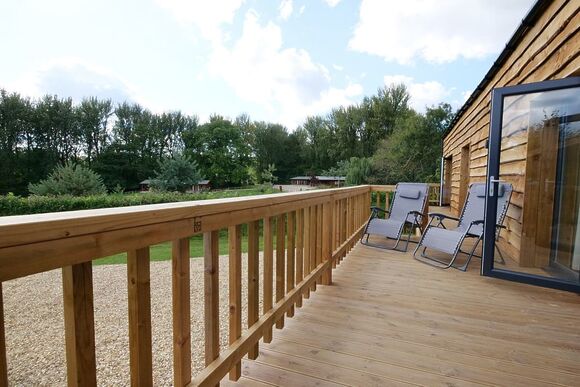 The Old Tack Room - Peckmoor Farm Lodges, Crewkerne