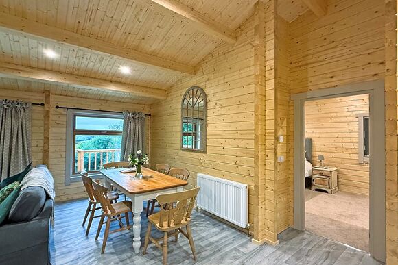 Norton Hill - Peckmoor Farm Lodges, Crewkerne