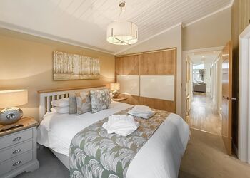 Awel Y Mor Lodge - Penally Grange, Tenby