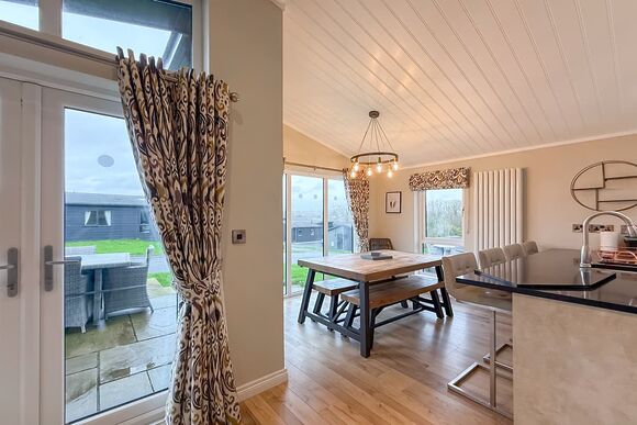 Awel Y Mor Lodge - Penally Grange, Tenby