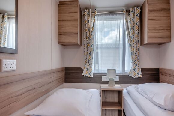 Bronze Caravan with parking 4 - Pendine Sands, Pendine, Nr Carmarthen