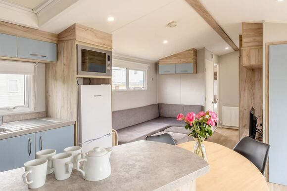 Silver Caravan with parking - Pendine Sands, Pendine, Nr Carmarthen