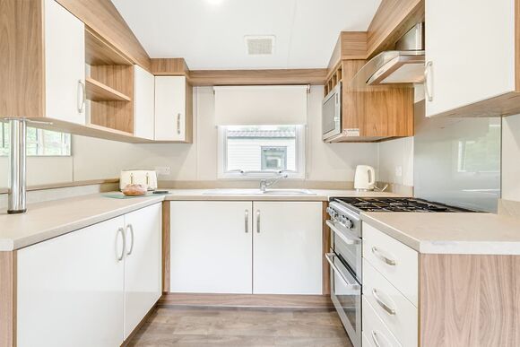 Gold Premium Caravan with parking, Gold Premium 2  Caravan slps 6 parking - Pendine Sands, Pendine, Nr Carmarthen