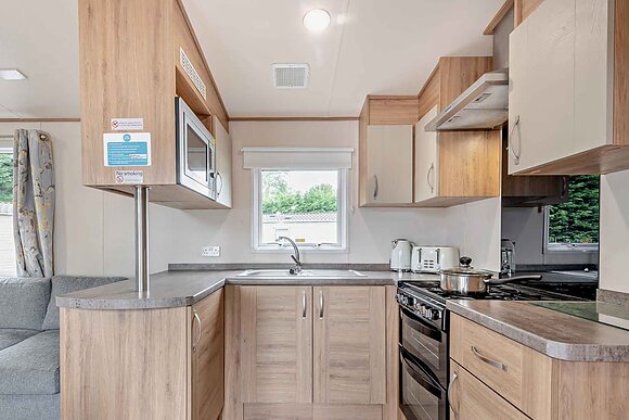 Gold 2 Caravan slps 6 Accessible  parking, decking P - Pendine Sands, Pendine, Nr Carmarthen