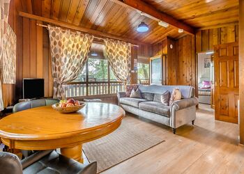 Cedars Spa - Penllwyn Lodges, Garthmyl, Montgomery