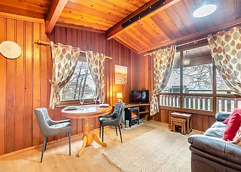 Cedars Spa - Penllwyn Lodges, Garthmyl, Montgomery