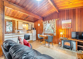 Cedars Spa - Penllwyn Lodges, Garthmyl, Montgomery