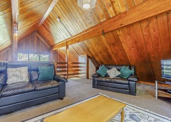 The Oaks Spa - Penllwyn Lodges, Garthmyl, Montgomery