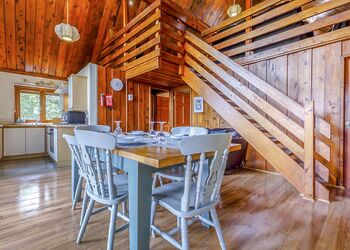 The Oaks Spa - Penllwyn Lodges, Garthmyl, Montgomery