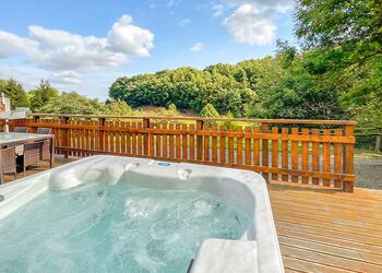 Stablings Cottage - Penllwyn Lodges, Garthmyl, Montgomery