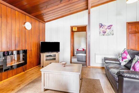 Beeches Spa - Penllwyn Lodges, Garthmyl, Montgomery