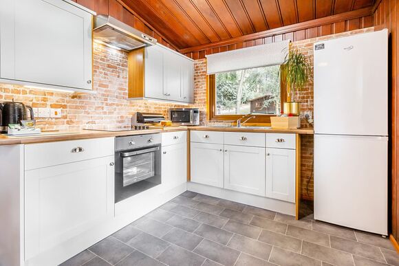 Beeches Spa - Penllwyn Lodges, Garthmyl, Montgomery