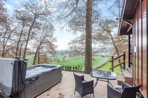 Cedars Spa - Penllwyn Lodges, Garthmyl, Montgomery