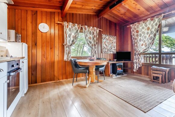 Cedars Spa - Penllwyn Lodges, Garthmyl, Montgomery