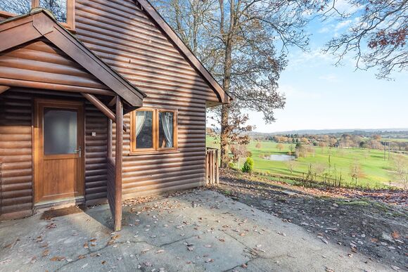 Captain&rsquo;s Cabin - Penllwyn Lodges, Garthmyl, Montgomery