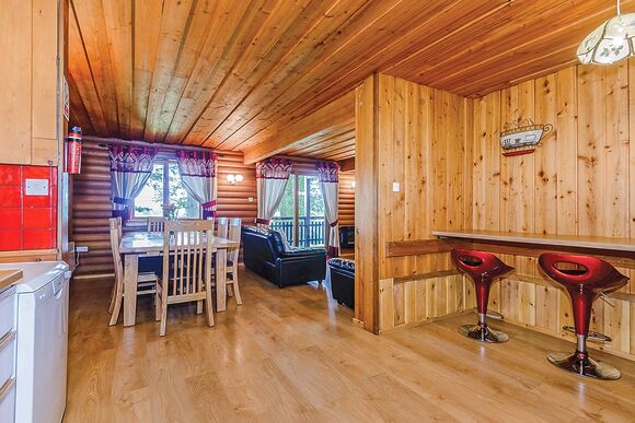 Captain&rsquo;s Cabin