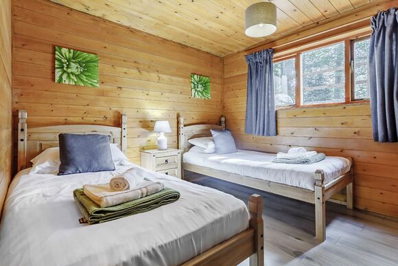 The Murray Spa - Penllwyn Lodges, Garthmyl, Montgomery