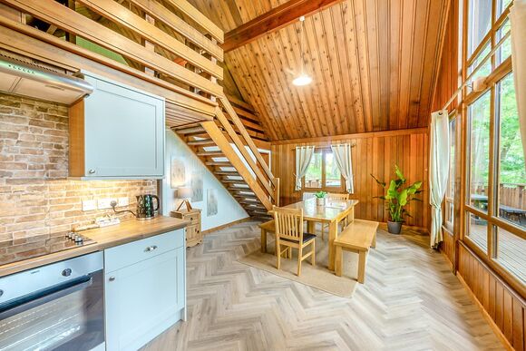 The Mountain Spa - Penllwyn Lodges, Garthmyl, Montgomery