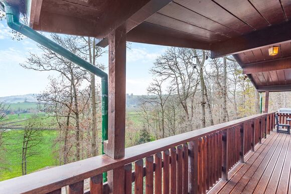 Pines Spa - Penllwyn Lodges, Garthmyl, Montgomery