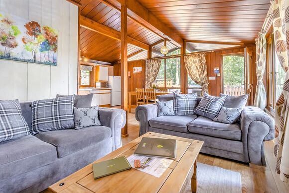 The Sycamores Spa - Penllwyn Lodges, Garthmyl, Montgomery