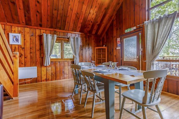 The Oaks Spa - Penllwyn Lodges, Garthmyl, Montgomery