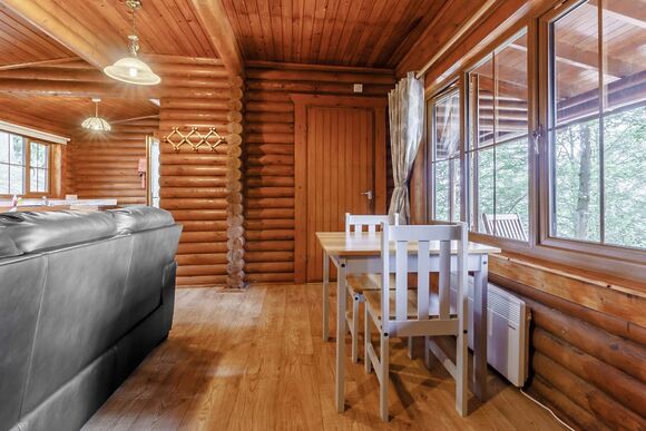 Little Lodge - Penllwyn Lodges, Garthmyl, Montgomery