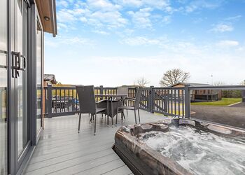 Alwen Premier - Wayfind Pennant Park, Holywell