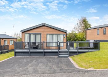 Brenig Premier - Wayfind Pennant Park, Holywell