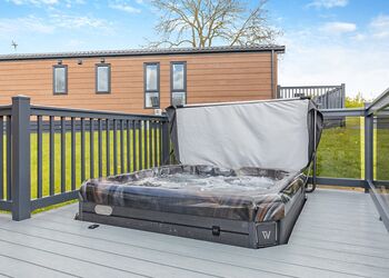 Coron Premier Pet Friendly - Wayfind Pennant Park, Holywell