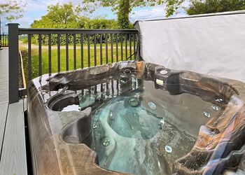 Celyn Premier - Wayfind Pennant Park, Holywell