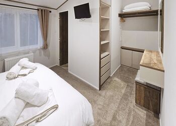 Bran Premier Pet Friendly - Wayfind Pennant Park, Holywell