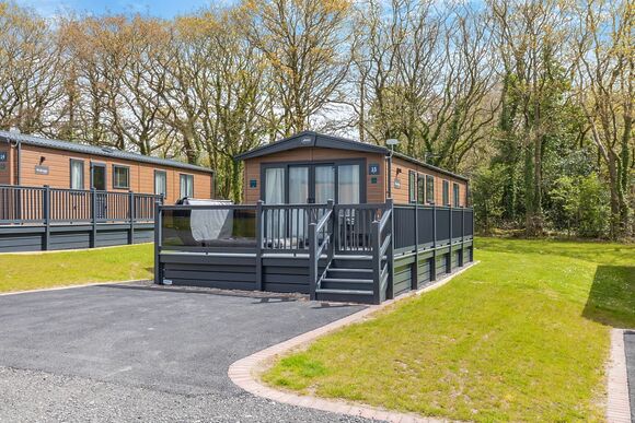 Dinas Premier Pet Friendly - Wayfind Pennant Park, Holywell