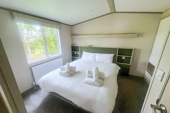 Ogwen Premier - Wayfind Pennant Park, Holywell