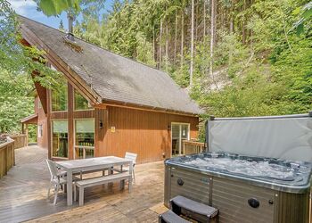 Birches Lodge - Penvale Lakes Lodges, Llangollen