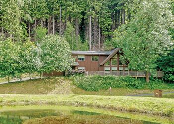 Birches Lodge - Penvale Lakes Lodges, Llangollen