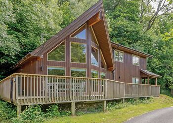 Birches Lodge - Penvale Lakes Lodges, Llangollen