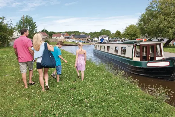 Penvale Lakes Lodges, Llangollen