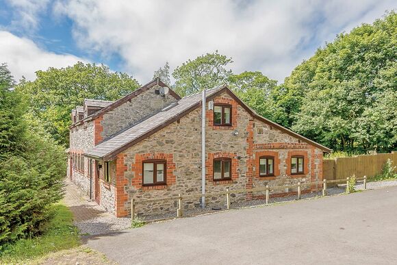 Valley View Cottage - Penvale Lakes Lodges, Llangollen