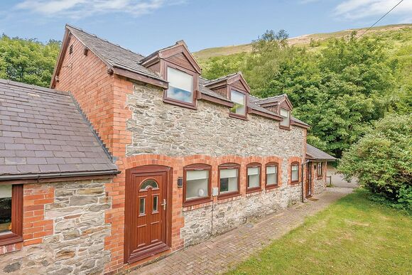 Valley View Cottage - Penvale Lakes Lodges, Llangollen