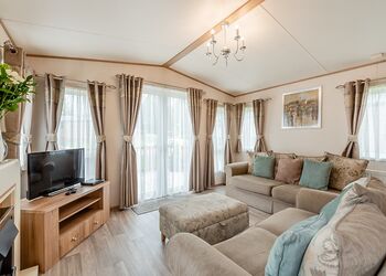 Foxglove 5 Platinum - Pen-y-Garth Lodges, Bala,